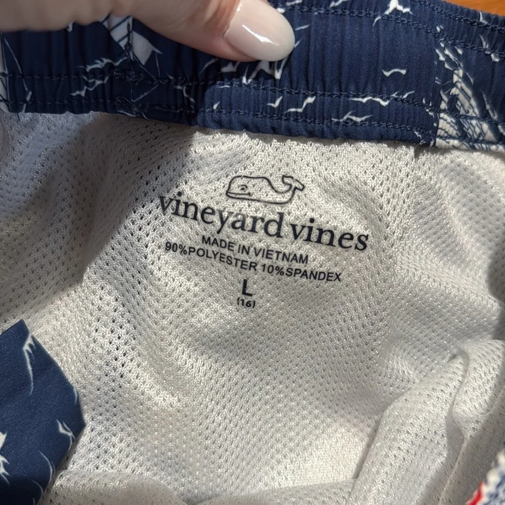 Vineyard Vines Navy Sailboat Swim Shorts large size 16 - Picture 6 of 10